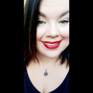 Meet your Posher, Marilyn